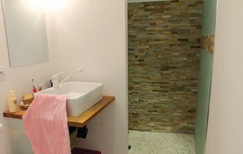 Holiday Home Marsillargues Qr-1250