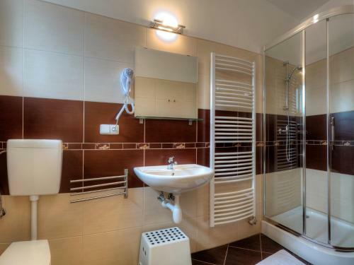 Hotel & Restaurant U Nedb�lk?