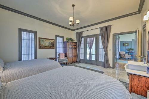 Elegant, Historical Santa Ana Home With Gardens