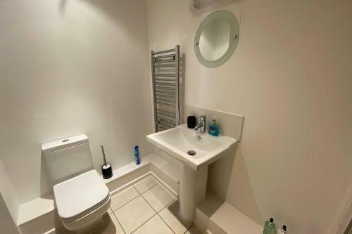 Marie?s Serviced Apartment B, 2 Beds( Free Parking Underground)