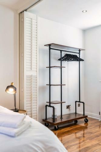 Apartamento Charming & Central Apt W/ Garden & Free Parking