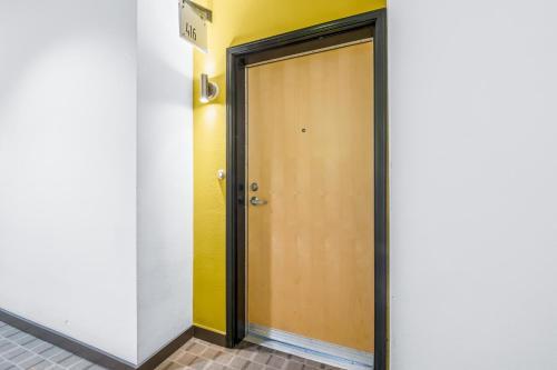 Sixth Avenue Loft #416