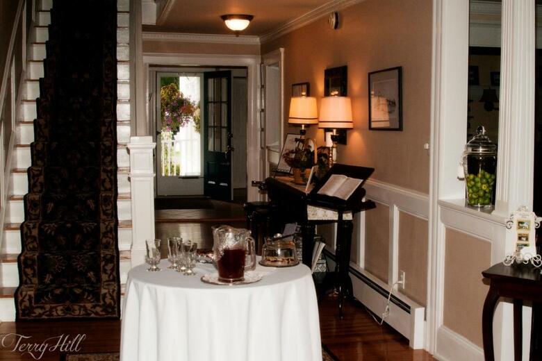 The Victoria Inn Bed & Breakfast And Pavilion