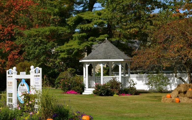 The Victoria Inn Bed & Breakfast And Pavilion