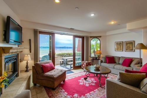 Bay Villa #3906