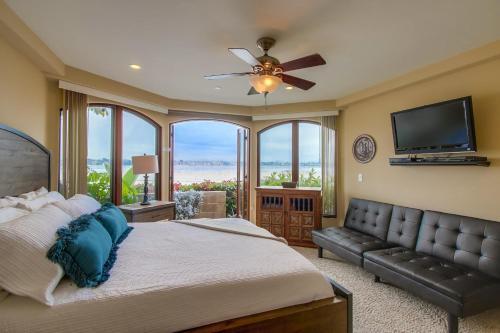 Bay Villa #3906