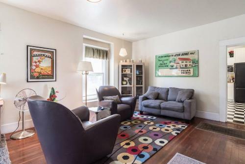Retro Bungalow