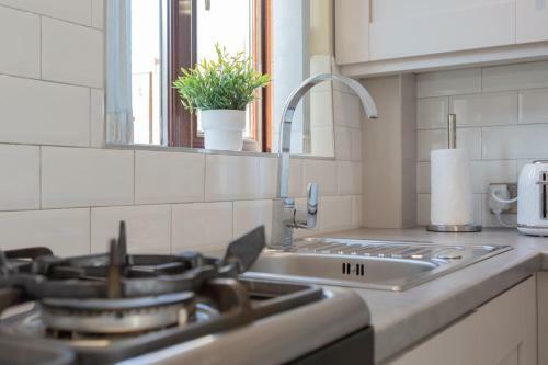 New Modern City Centre Apartment