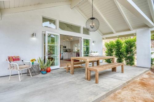 727 Sonrisa St Home