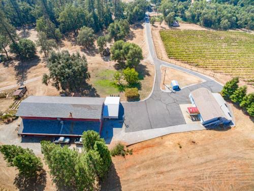 80acre Mountainretreat W/pool/spa Byyosemite 14ppl