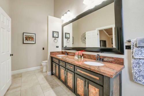Luxurious Escape-double Masters/gourmet Kitchen