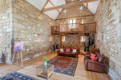 Thistle Barn