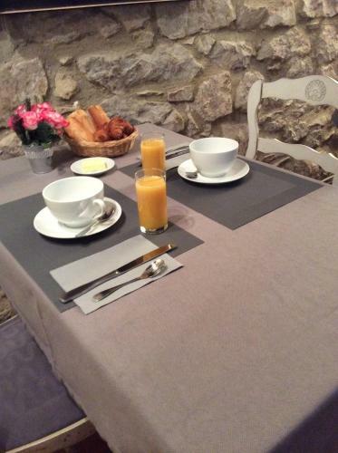 Hotel La Petite Auberge De Lussan