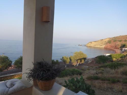 Almyra Kythera