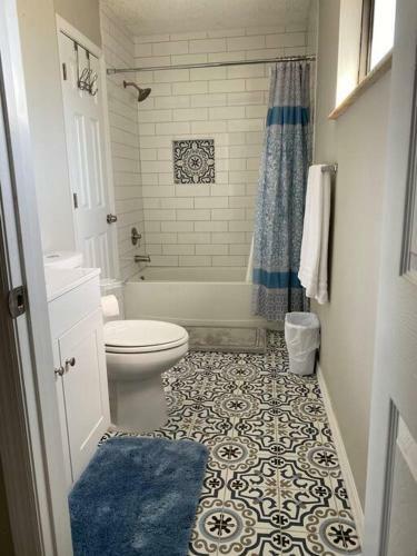 Great Getaway Home. Close To Shopping And Beaches