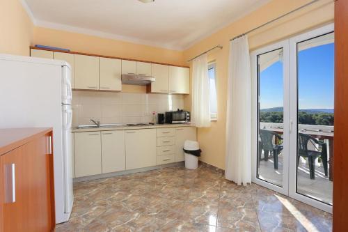 Apartments With A Parking Space Seget Vranjica, Trogir - 18138