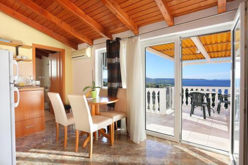 Apartments With A Parking Space Seget Vranjica, Trogir - 18138