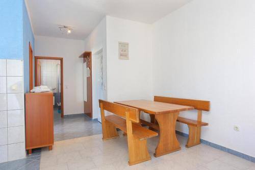 Apartments With A Parking Space Seget Vranjica, Trogir - 18138