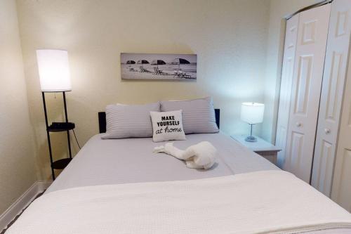 209 - Palms Of Treasure Island Resort