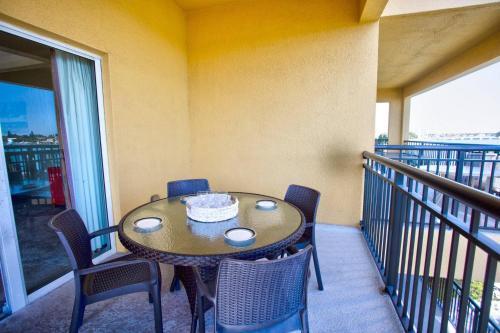 209 - Palms Of Treasure Island Resort