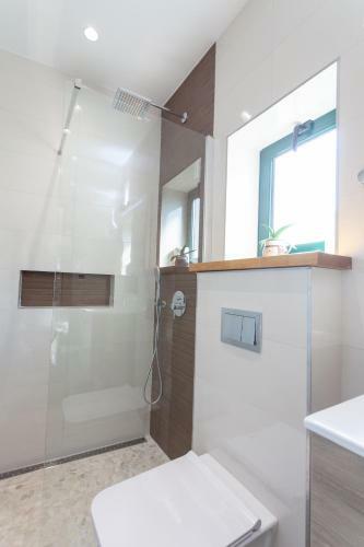 Sea And Lemon Tree Apartment
