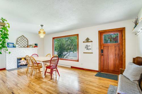 Brilliant & Spacious Home By Historic Train Depot