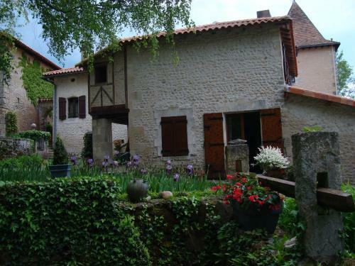 Hostal Moulin Rouhaud