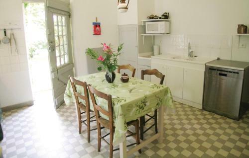 Holiday Home Le Bourg J-596