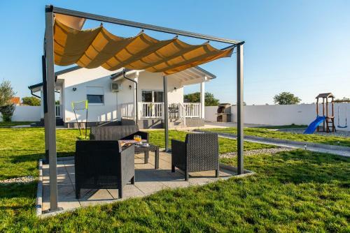 Idyllic Country House - Villa Aprilis - Ae 1418