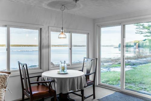 Villa Acadia Bay Cottages
