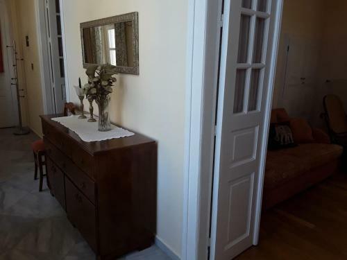 Apartamento Ermoupolis 1834 Traditional Stone Yard House