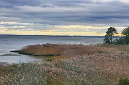 Round House -- Panoramic Views -- Chesapeake Bay