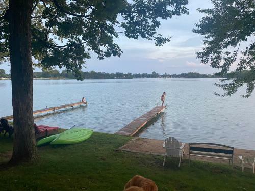 Cottages On Sand Lake - The Lakeside Cabin