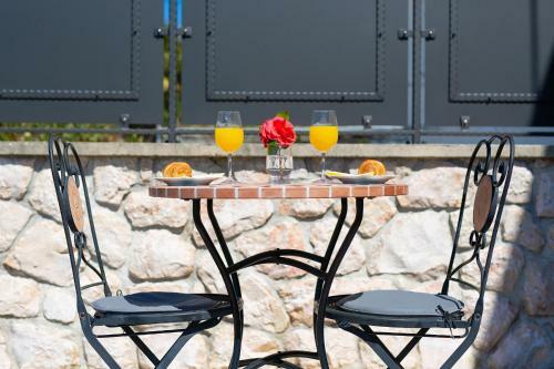 Charming Villa Rustic Gem