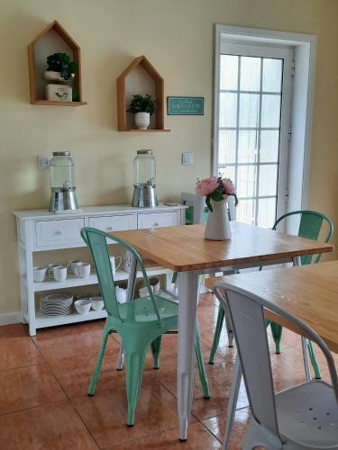 Bed & Breakfast Smiling Places - Guest House In Labruge