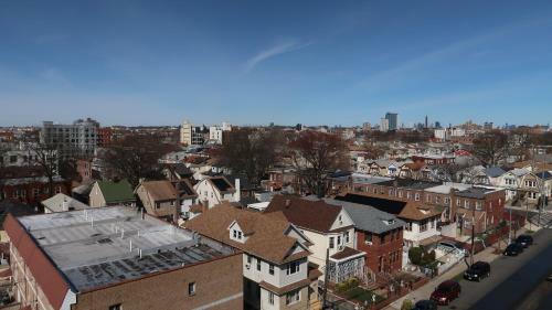Spacious 2-bedroom Apartment With Lounge & Rooftop