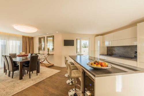 Apartment Tesi