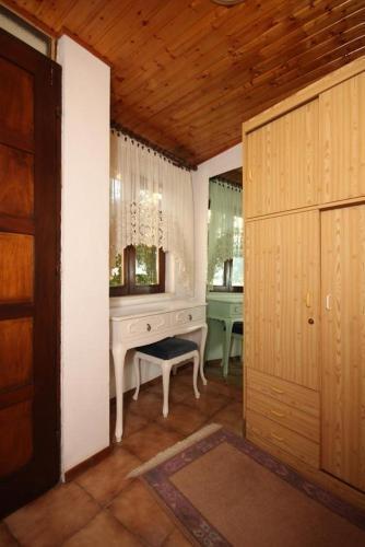 Apartments By The Sea Orij, Omis - 7534