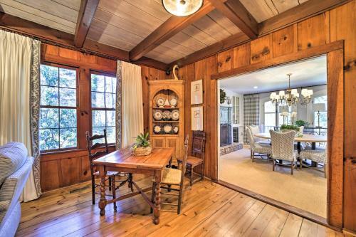Family-friendly Highlands Home With Gas Grill!