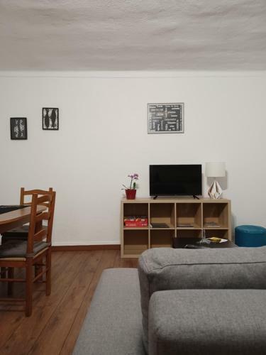 Apartamento De C� - Suite Com Acesso Independente E Kitchenette