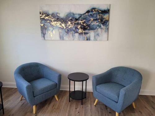 Villa Lansdale Luxurious & Comfy Business & More