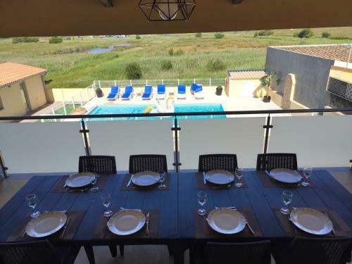 Hostal Room In Villa - 4 Bedroom House With Private Pool