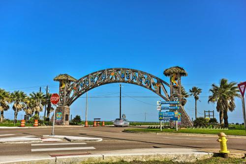 Apartamento Beachside Getaway With Pool - Step-free Access!