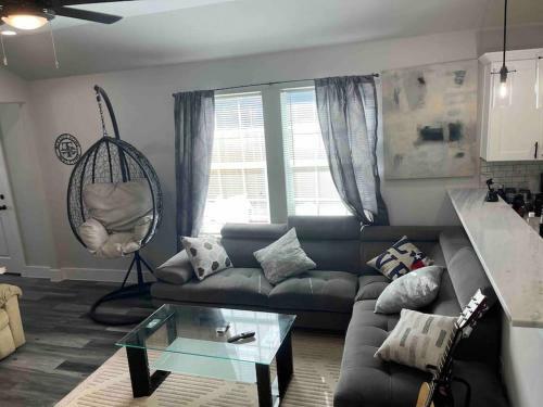 Master Bedroom Suite In A Shared House Near Downtown Dallas