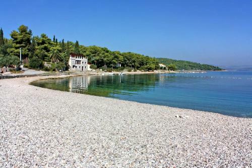 Apartments By The Sea Necujam, Solta - 17459