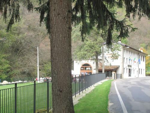 Bed & Breakfast Locanda Al Confin - Osteria Le Piere