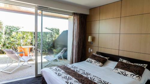 Hotellerie Les Brisants , Restaurant J M Perochon