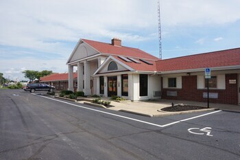 Bellevue Hotel And Suites