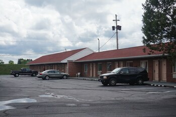 Bellevue Hotel And Suites