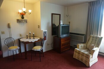 Bellevue Hotel And Suites